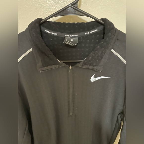 ✨Women’s Nike Quarter Zip Pullover Size M - Picture 3 of 10